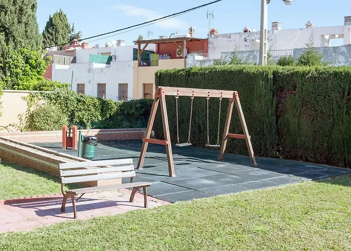 Aparthotel Club Playa Flores 3*