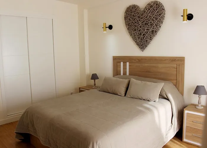 Aparthotel Club Playa Flores 3*