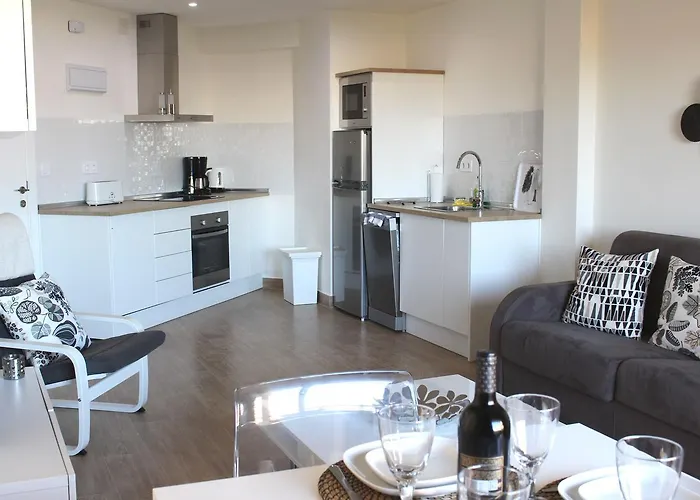 Aparthotel Club Playa Flores