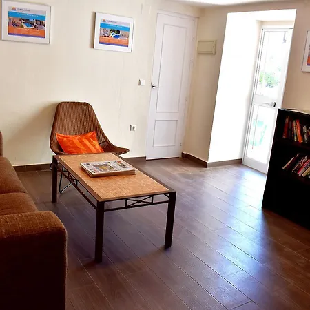 Aparthotel Club Playa Flores 3*