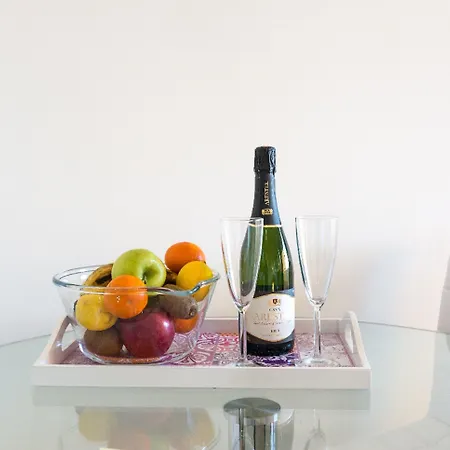 מלון דירות Club Playa Flores 3*