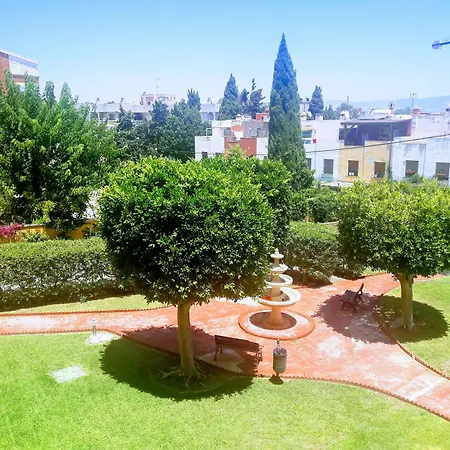 מלון דירות Club Playa Flores