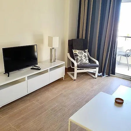 Club Playa Flores מלון דירות